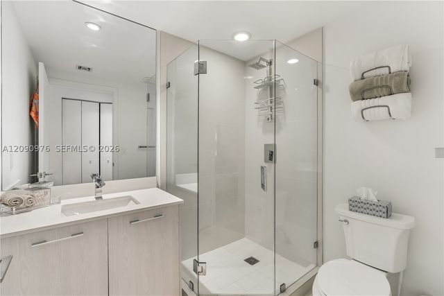 55 SW 9th St 4001, Miami, FL 33130