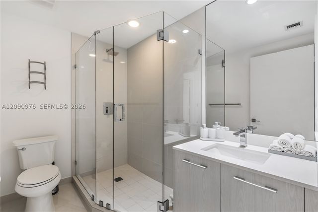 55 SW 9th St 4001, Miami, FL 33130
