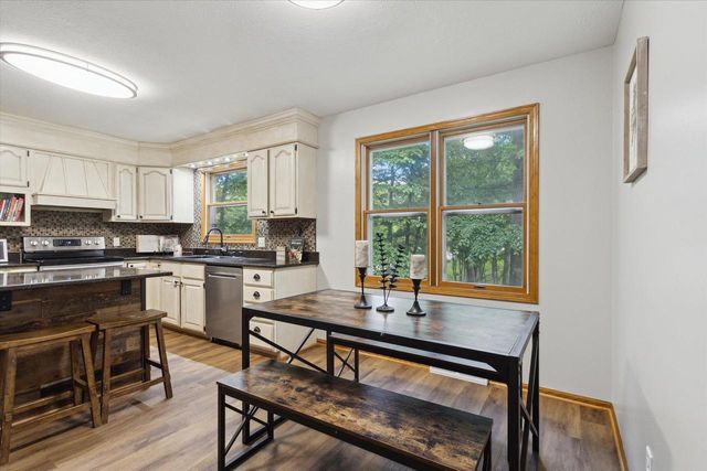 4828 N Brentwood Drive, Milton, WI 53563