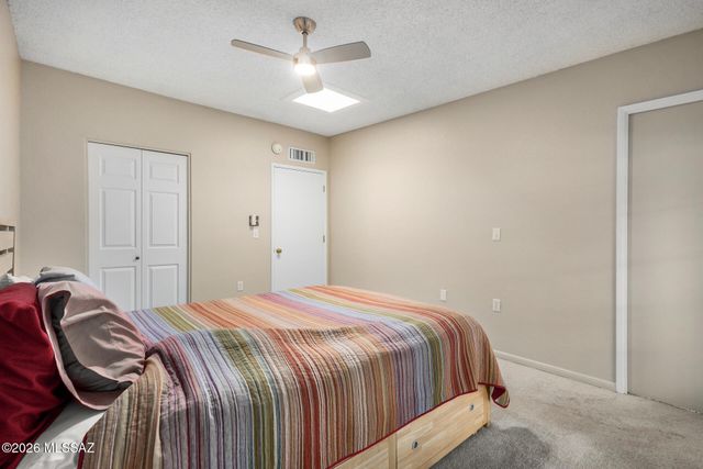 392 W Rio Altar, Green Valley, AZ 85614