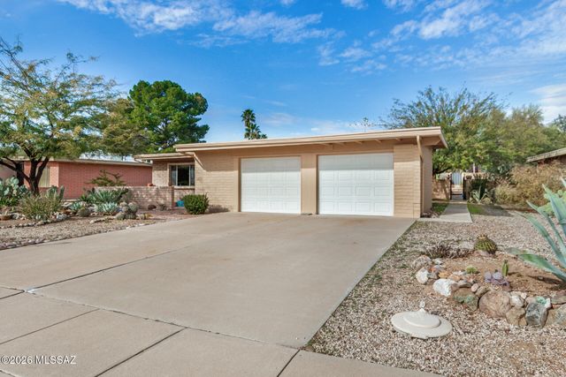 392 W Rio Altar, Green Valley, AZ 85614