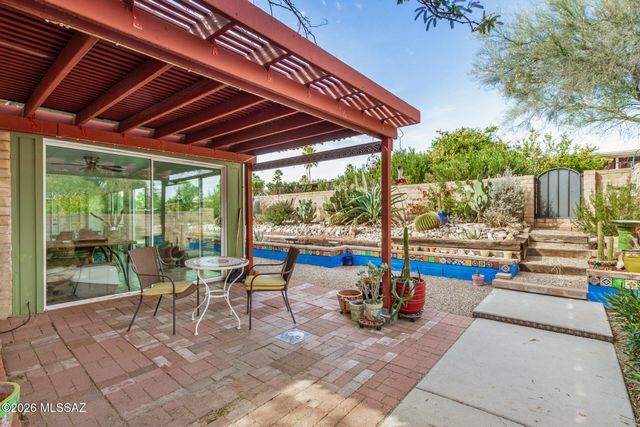 392 W Rio Altar, Green Valley, AZ 85614