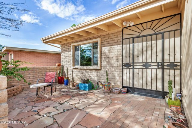 392 W Rio Altar, Green Valley, AZ 85614