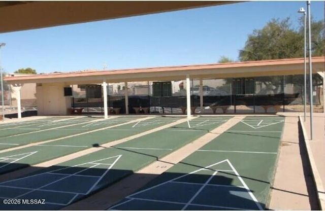 392 W Rio Altar, Green Valley, AZ 85614