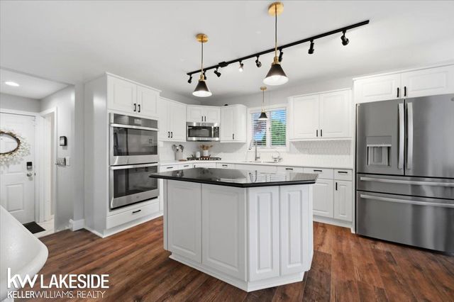 61030 Miriam Drive, Washington Twp, MI 48094