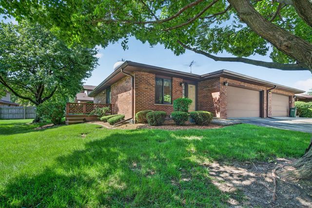 914 Shagbark Road 914, New Lenox, IL 60451
