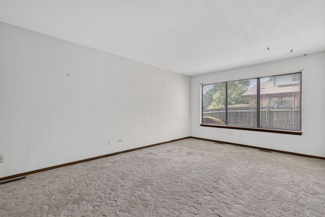914 Shagbark Road 914, New Lenox, IL 60451