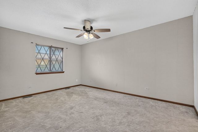 914 Shagbark Road 914, New Lenox, IL 60451