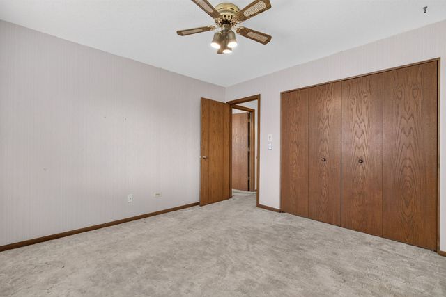 914 Shagbark Road 914, New Lenox, IL 60451