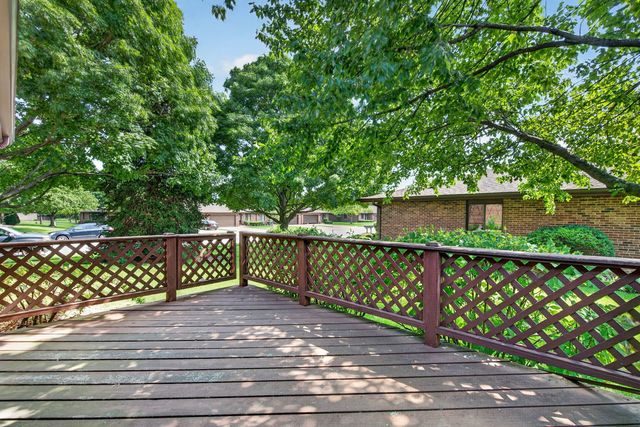 914 Shagbark Road 914, New Lenox, IL 60451