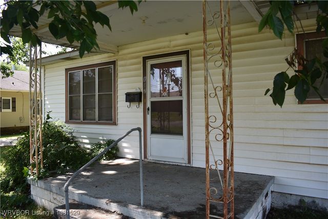 237 E 4th Street, Booneville, AR 72927