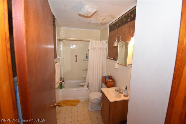 237 E 4th Street, Booneville, AR 72927