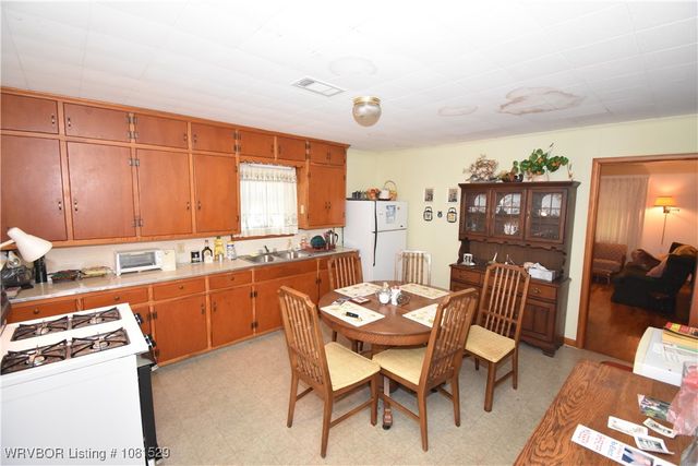 237 E 4th Street, Booneville, AR 72927
