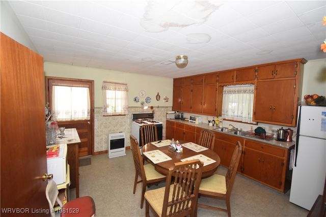 237 E 4th Street, Booneville, AR 72927