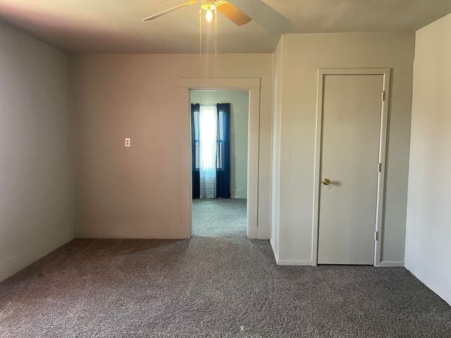 325 S 13th Street, Slaton, TX 79364