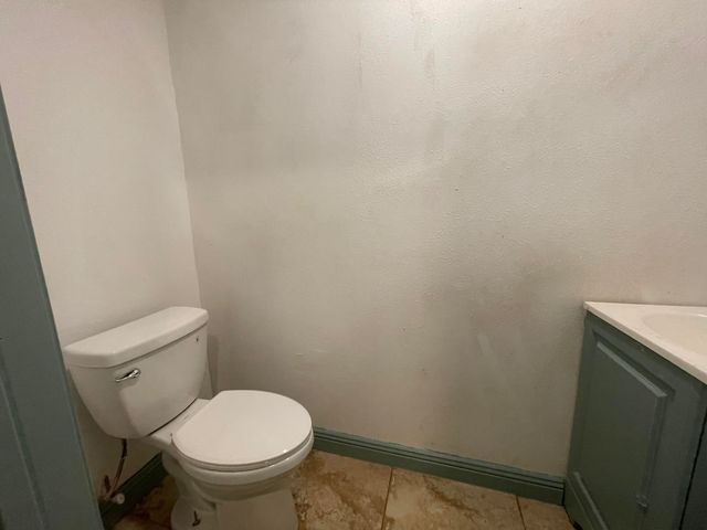 325 S 13th Street, Slaton, TX 79364