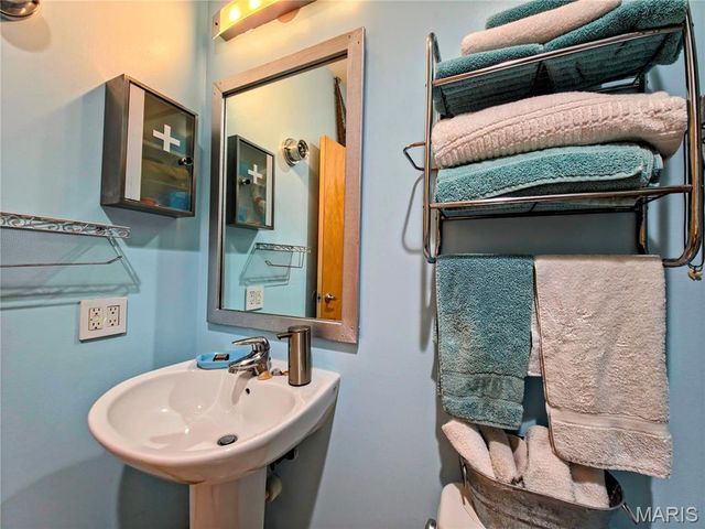 1627 Locust Street 402, St Louis, MO 63103