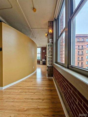 1627 Locust Street 402, St Louis, MO 63103