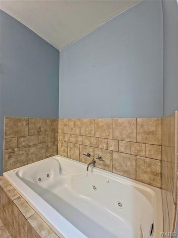 1627 Locust Street 402, St Louis, MO 63103