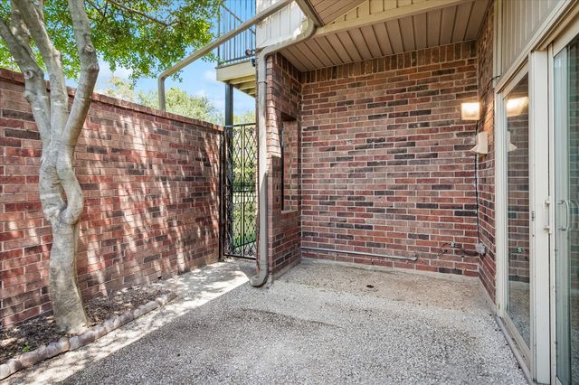 12446 Montego Plaza, Dallas, TX 75230