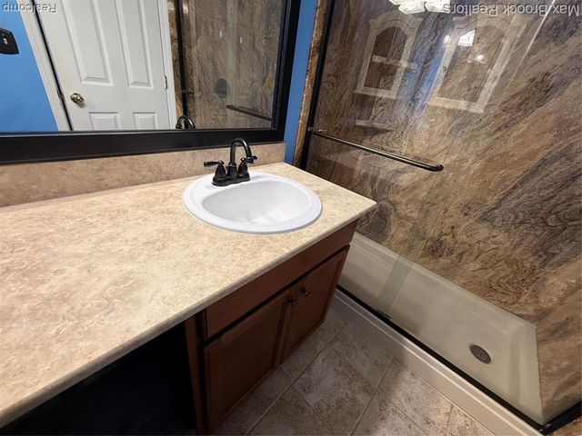 6109 Orchard Lake Road 203, West Bloomfield, MI 48322