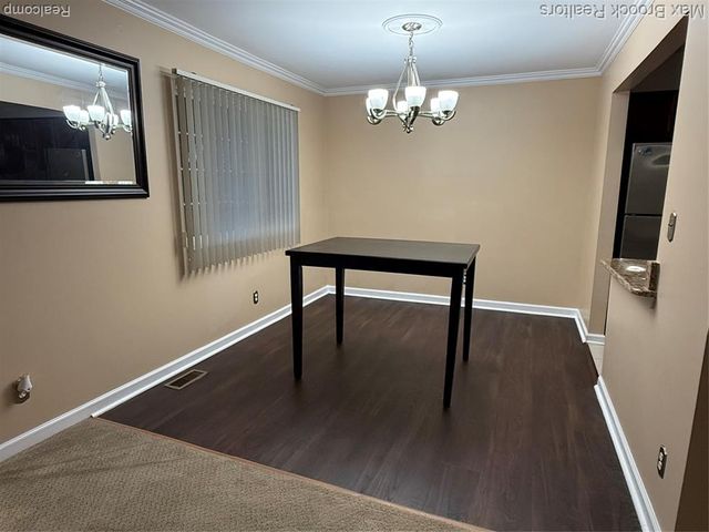 6109 Orchard Lake Road 203, West Bloomfield, MI 48322