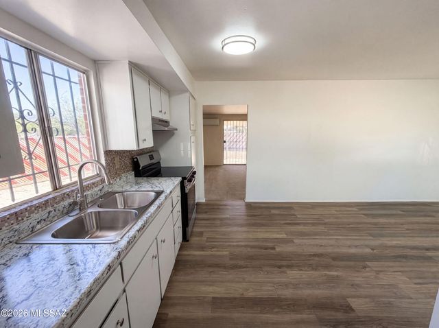 7266 E 29th Street, Tucson, AZ 85710