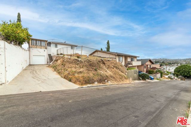 2343 Bullard Avenue, Los Angeles, CA 90032