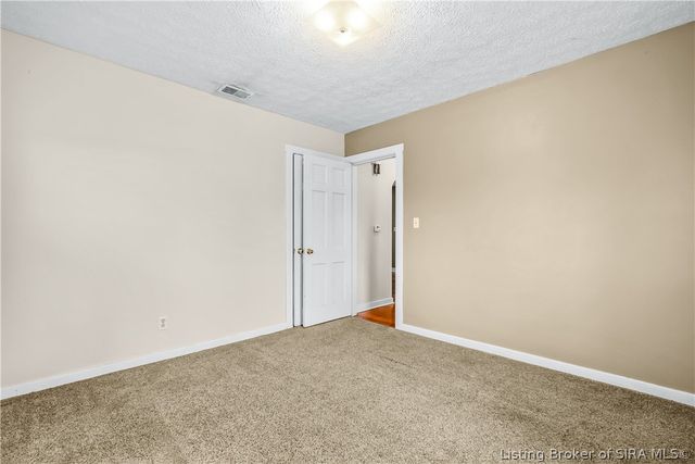 1327 E 8th Street, Jeffersonville, IN 47130