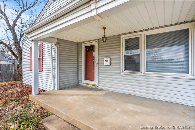 1327 E 8th Street, Jeffersonville, IN 47130