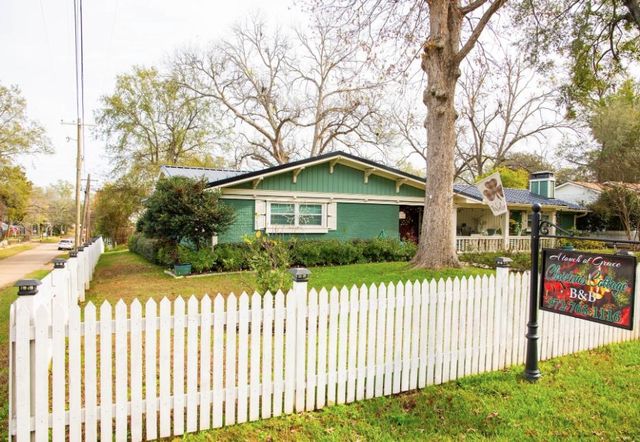 302 friou, Jefferson, TX 75657