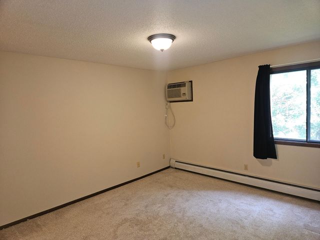 1855 Silver Bell Road 314, Eagan, MN 55122