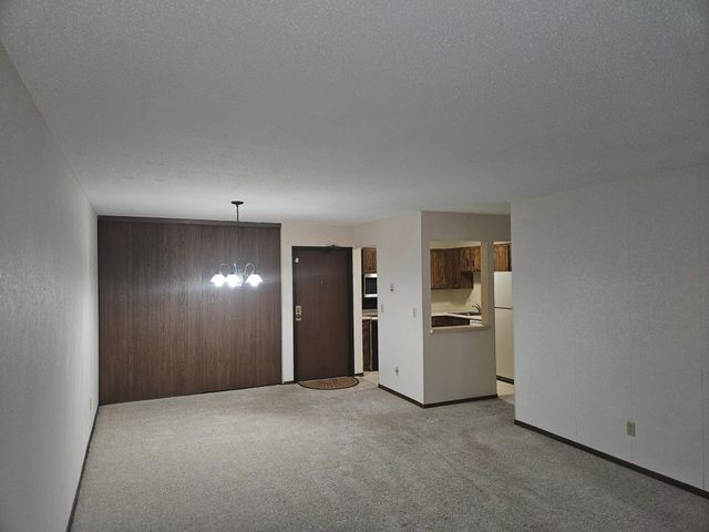 1855 Silver Bell Road 314, Eagan, MN 55122