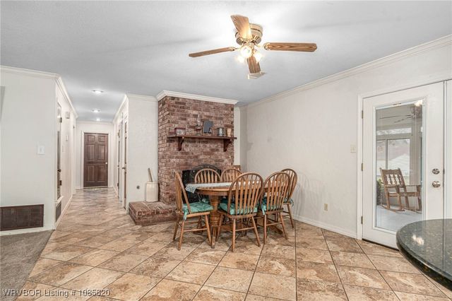 8436 Sebastian Lake Drive, Hackett, AR 72937