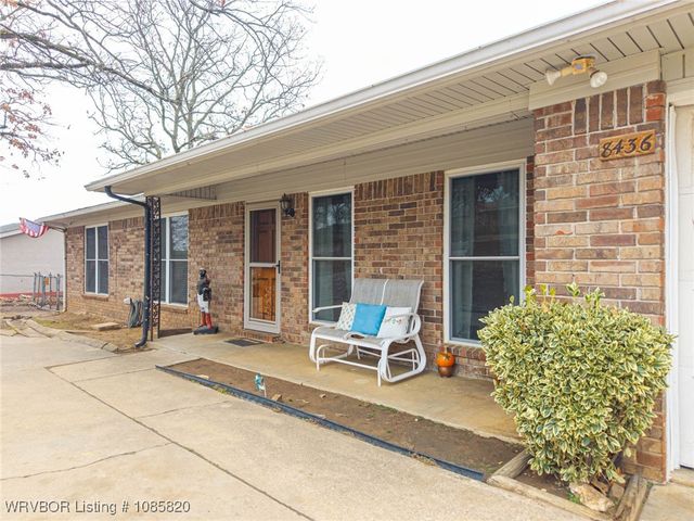 8436 Sebastian Lake Drive, Hackett, AR 72937
