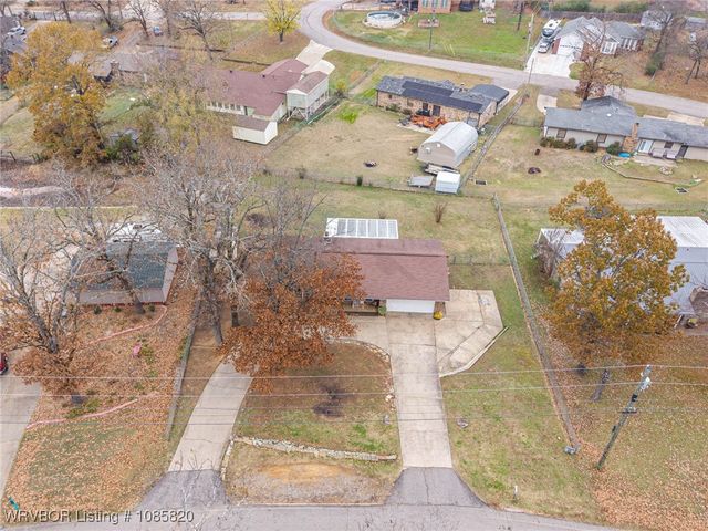 8436 Sebastian Lake Drive, Hackett, AR 72937