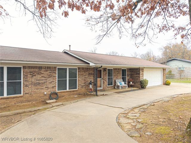 8436 Sebastian Lake Drive, Hackett, AR 72937