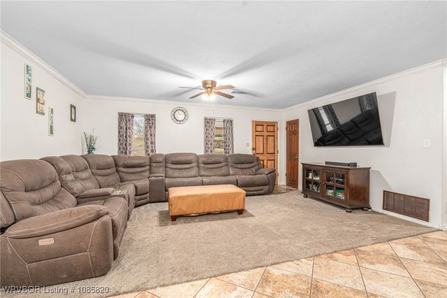 8436 Sebastian Lake Drive, Hackett, AR 72937