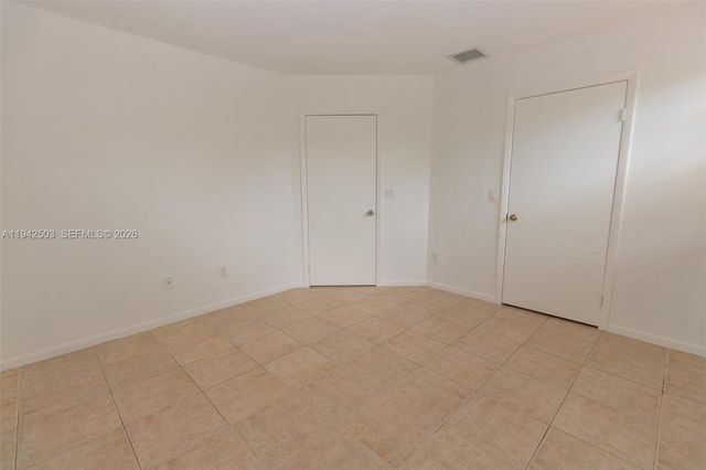 18328 NW 68th Ave P, Hialeah, FL 33015