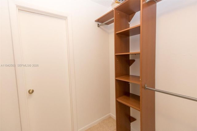 18328 NW 68th Ave P, Hialeah, FL 33015