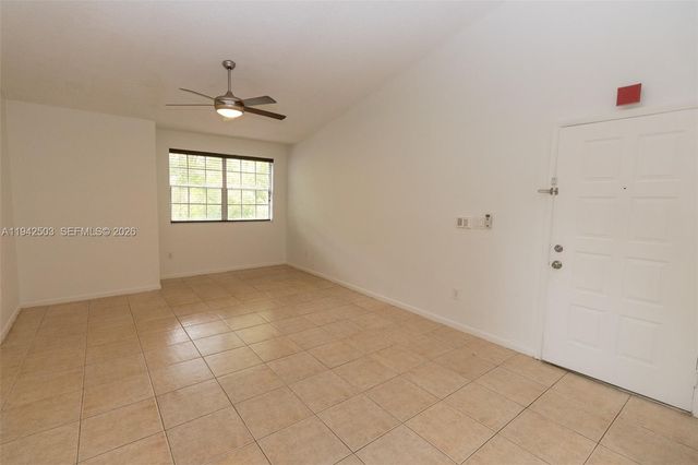 18328 NW 68th Ave P, Hialeah, FL 33015