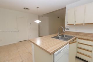 18328 NW 68th Ave P, Hialeah, FL 33015