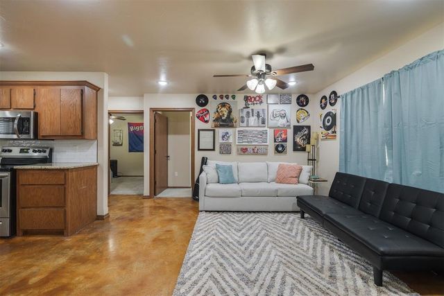 1581 Laura Meadows Drive, Blanchard, OK 73010