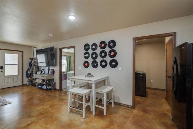 1581 Laura Meadows Drive, Blanchard, OK 73010