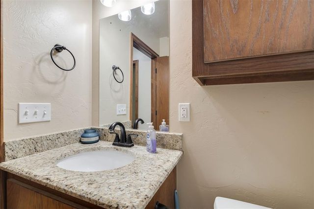 1581 Laura Meadows Drive, Blanchard, OK 73010