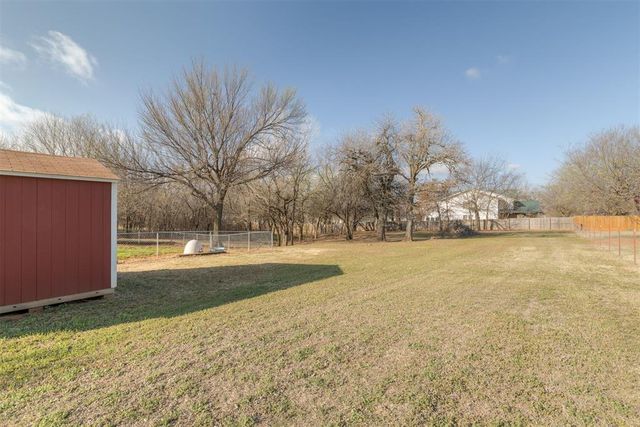 1581 Laura Meadows Drive, Blanchard, OK 73010