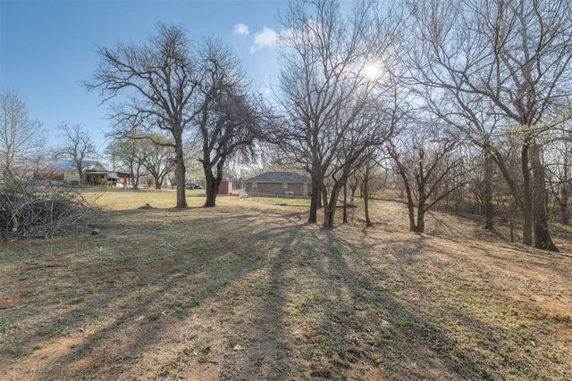 1581 Laura Meadows Drive, Blanchard, OK 73010