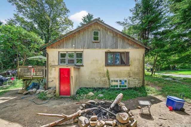 84 Highview Terrace, Bloomingburg, NY 12790