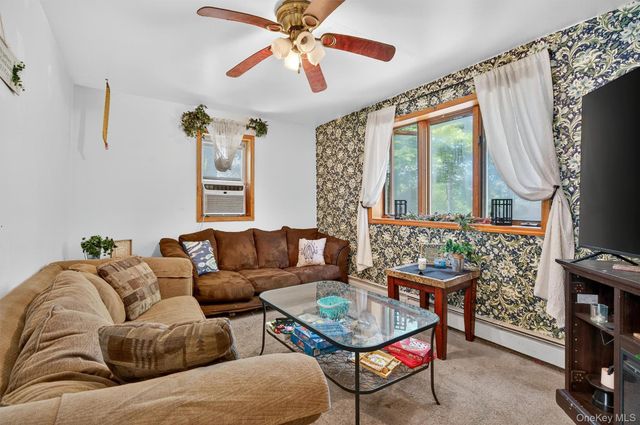 84 Highview Terrace, Bloomingburg, NY 12790