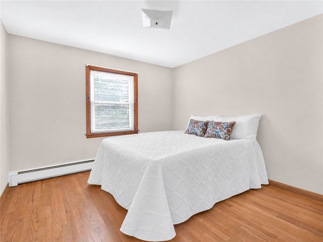 133 Inman Avenue, Warwick, RI 02886